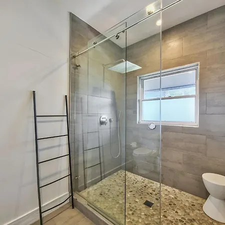 Luxury - - With Jacuzzi Белладжо